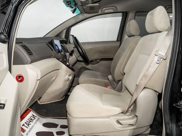 Toyota ISis I Рестайлинг с пробегом 2013 года, цена 1 100 000 рублей, 156654 км, компактвэн, Автокод Объявления