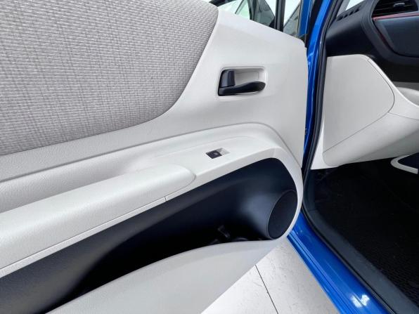 Toyota Sienta II с пробегом 2018 года, цена 1 415 000 рублей, 142210 км, минивэн, Автокод Объявления