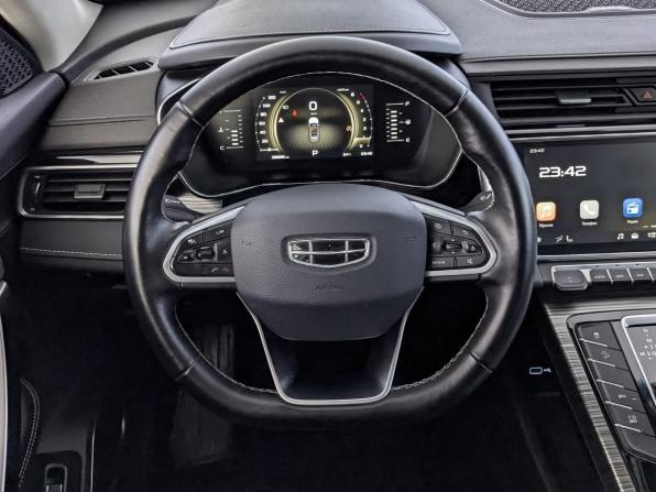 Geely Atlas Pro с пробегом 2024 года, цена 2 200 000 рублей, 59655 км, внедорожник, Автокод Объявления
