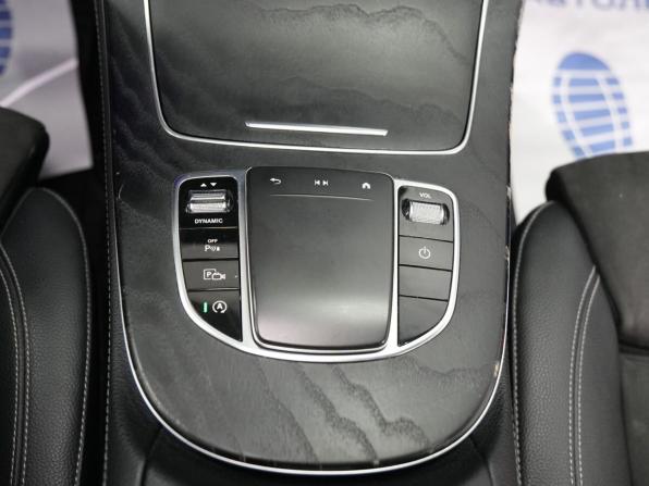 Mercedes-Benz E-Класс V (W213 S213 C238) Рестайлинг с пробегом 2020 года, цена 3 750 000 рублей, 179977 км, седан, Автокод Объявления