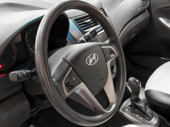 Hyundai Solaris I Рестайлинг с пробегом 2014 года, цена 960 000 рублей, 110101 км, седан, Автокод Объявления