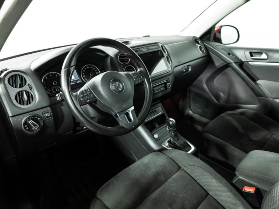 Volkswagen Tiguan I Рестайлинг Санкт-Петербург  - изображение 12
