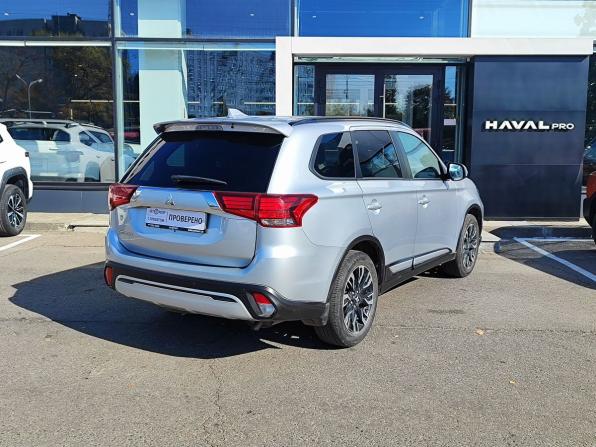Mitsubishi Outlander III Рестайлинг 3 с пробегом 2021 года, цена 2 499 000 рублей, 60870 км, внедорожник, Автокод Объявления