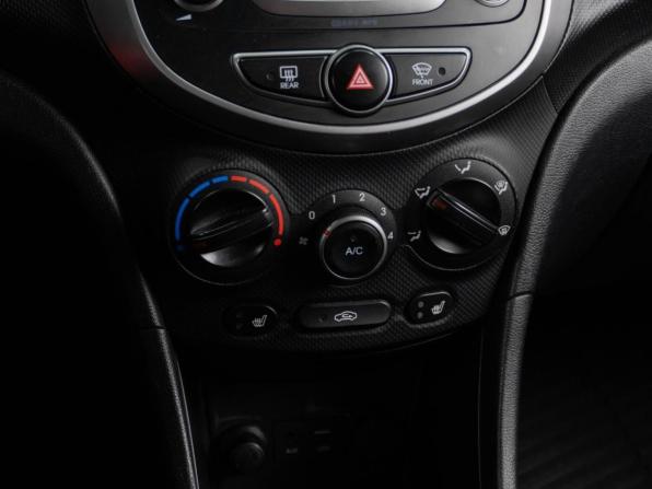 Hyundai Solaris I Рестайлинг с пробегом 2014 года, цена 1 099 000 рублей, 141285 км, седан, Автокод Объявления