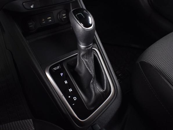 Hyundai Solaris II с пробегом 2018 года, цена 1 194 999 рублей, 108847 км, седан, Автокод Объявления