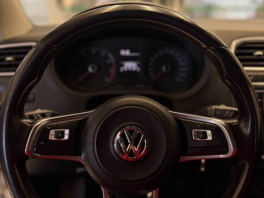 Volkswagen Polo V Рестайлинг Челябинск  - изображение 8