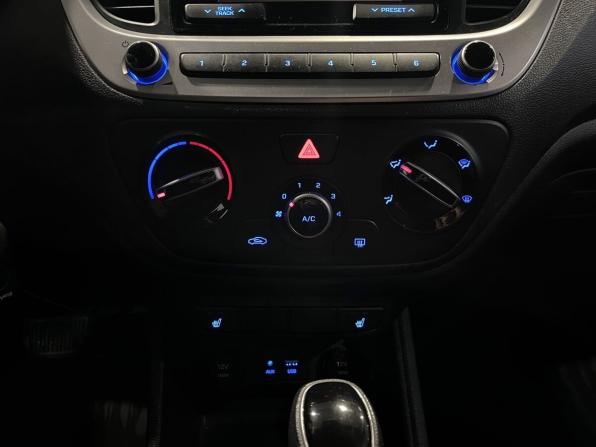 Hyundai Solaris II с пробегом 2019 года, цена 1 150 000 рублей, 140699 км, седан, Автокод Объявления