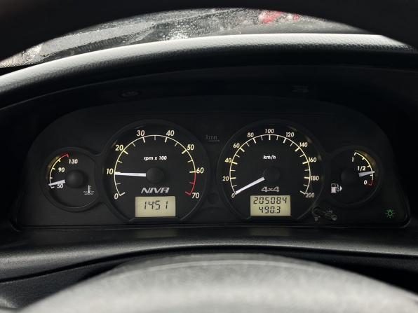 Chevrolet Niva I Рестайлинг с пробегом 2010 года, цена 399 000 рублей, 204000 км, внедорожник, Автокод Объявления