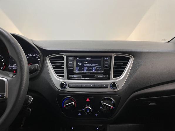 Hyundai Solaris II Рестайлинг с пробегом 2021 года, цена 1 625 000 рублей, 120931 км, седан, Автокод Объявления