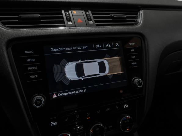 Skoda Octavia III (A7) Рестайлинг с пробегом 2019 года, цена 1 730 000 рублей, 138534 км, лифтбек, Автокод Объявления