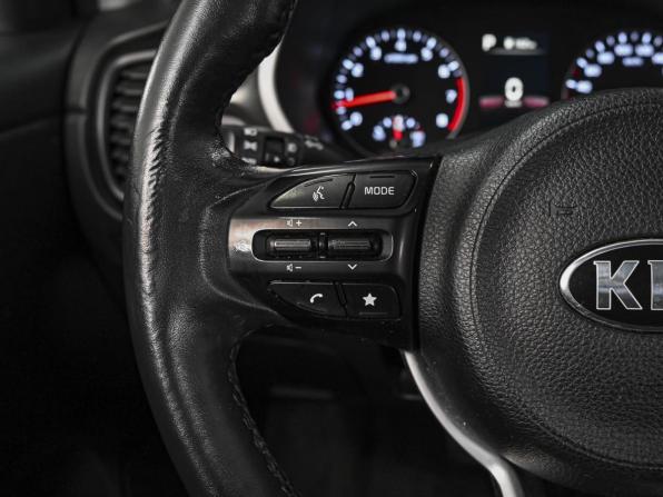 Kia Rio IV Рестайлинг с пробегом 2021 года, цена 1 643 000 рублей, 139629 км, хэтчбек, Автокод Объявления