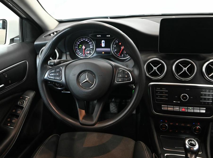 Mercedes-Benz A-Класс III (W176) Рестайлинг Екатеринбург  - изображение 11