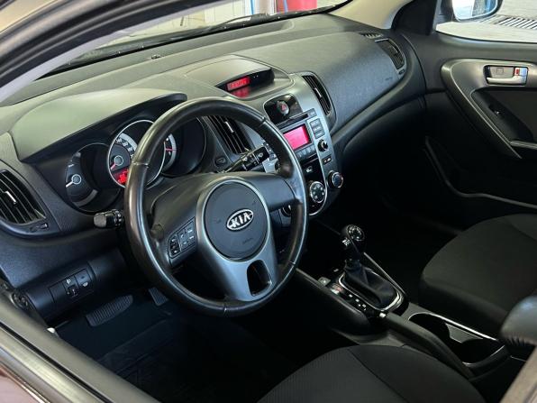 Kia Cerato II с пробегом 2011 года, цена 899 000 рублей, 160303 км, седан, Автокод Объявления