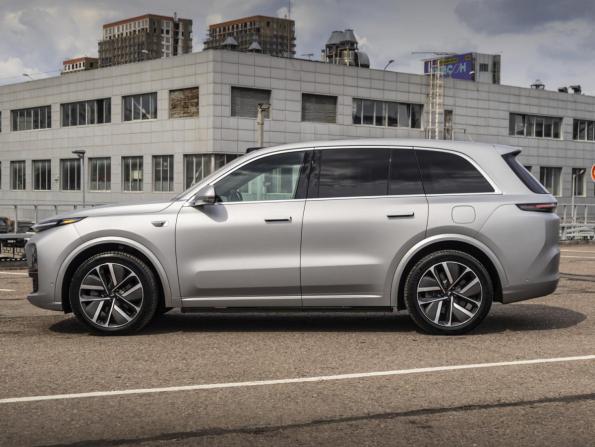 Li Auto (Lixiang) L8 I с пробегом 2023 года, цена 7 000 000 рублей, 40000 км, внедорожник, Автокод Объявления