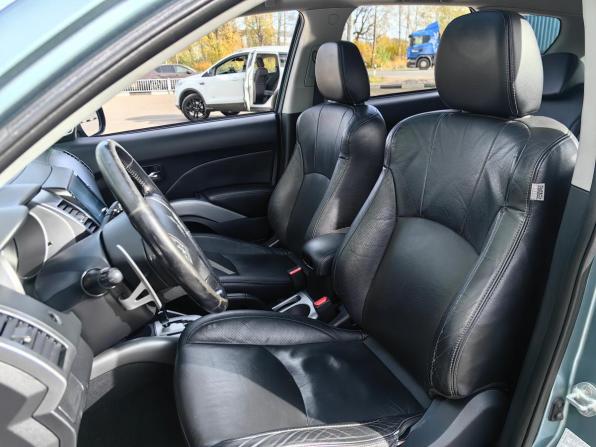 Mitsubishi Outlander II с пробегом 2008 года, цена 675 000 рублей, 258225 км, внедорожник, Автокод Объявления
