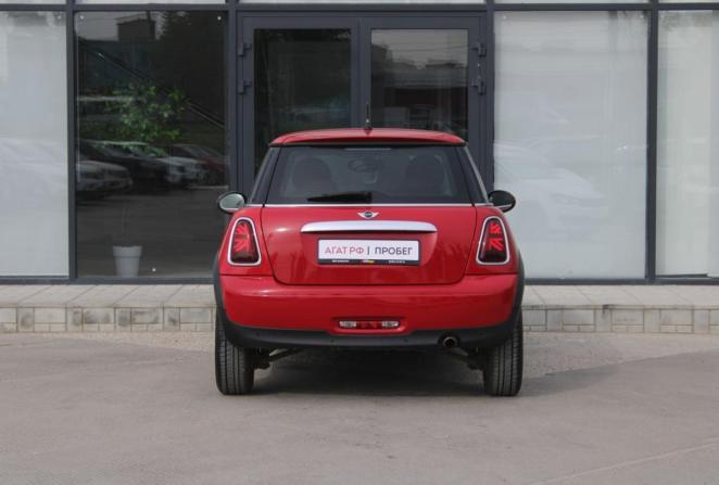 Mini Hatch II (R56) Рестайлинг с пробегом 2011 года, цена 780 000 рублей, 135467 км, хэтчбек, Автокод Объявления