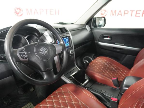 Suzuki Grand Vitara II Рестайлинг с пробегом 2010 года, цена 897 000 рублей, 260224 км, внедорожник, Автокод Объявления
