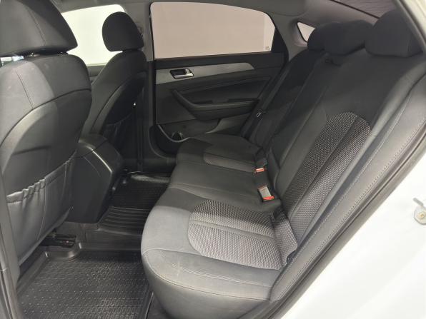 Hyundai Sonata VII (LF) Рестайлинг с пробегом 2019 года, цена 1 640 000 рублей, 132487 км, седан, Автокод Объявления