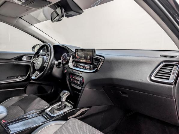 Kia XCeed I с пробегом 2020 года, цена 1 860 000 рублей, 78176 км, хэтчбек, Автокод Объявления