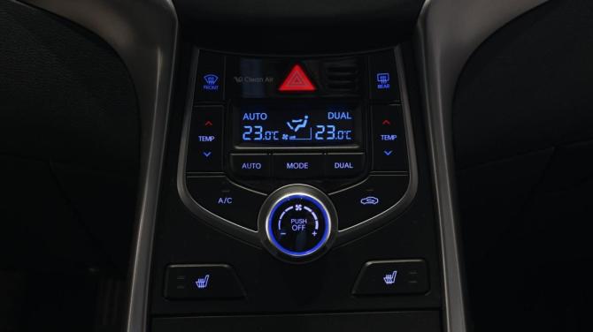 Hyundai Elantra V (MD) Рестайлинг с пробегом 2014 года, цена 1 135 000 рублей, 156738 км, седан, Автокод Объявления