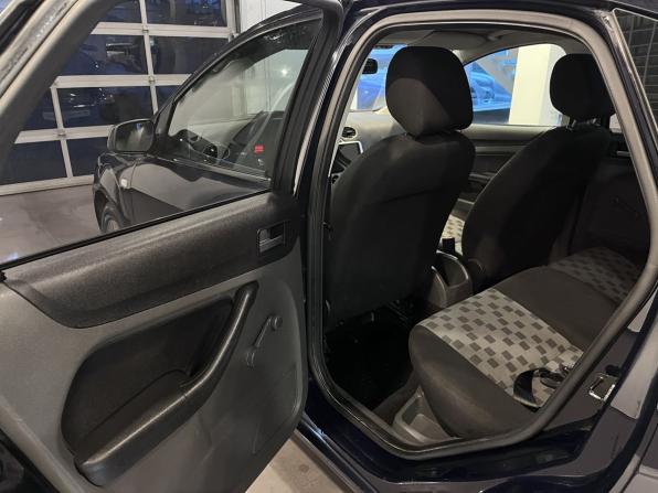Ford Focus II с пробегом 2007 года, цена 370 000 рублей, 295249 км, хэтчбек, Автокод Объявления