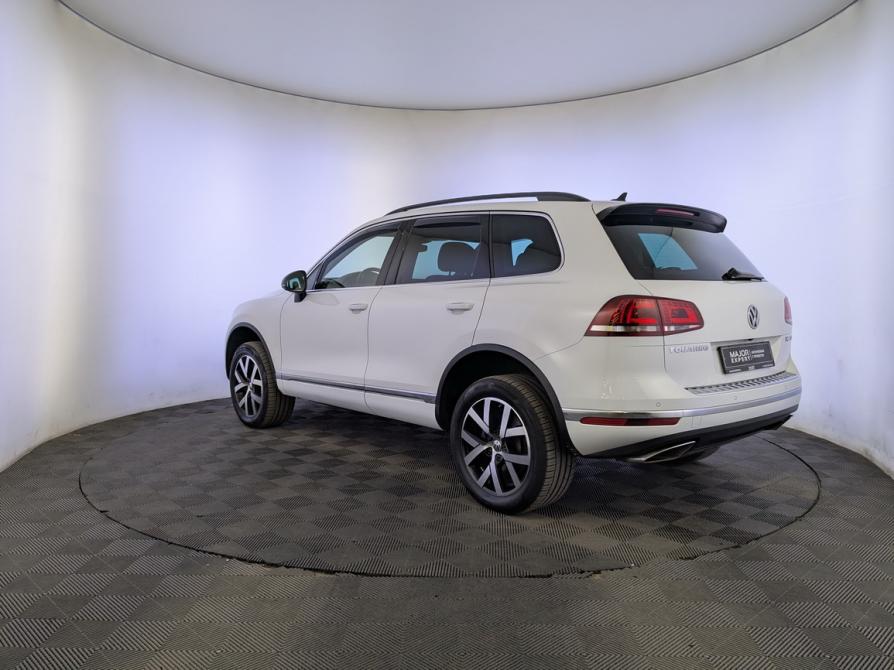 Volkswagen Touareg II Рестайлинг Москва  - изображение 7