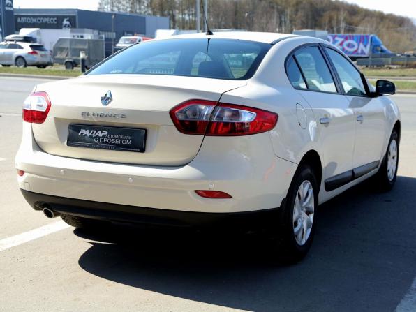 Renault Fluence I Рестайлинг с пробегом 2013 года, цена 618 000 рублей, 174700 км, седан, Автокод Объявления
