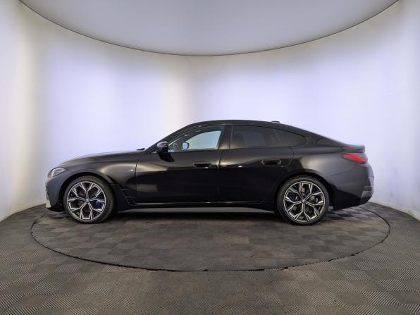 BMW 4 серии G22 G23 G26 с пробегом 2022 года, цена 5 750 000 рублей, 46824 км, лифтбек, Автокод Объявления