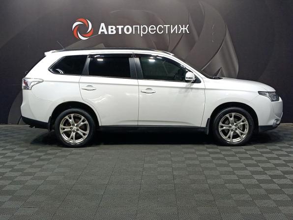 Mitsubishi Outlander III с пробегом 2013 года, цена 1 350 000 рублей, 216580 км, внедорожник, Автокод Объявления