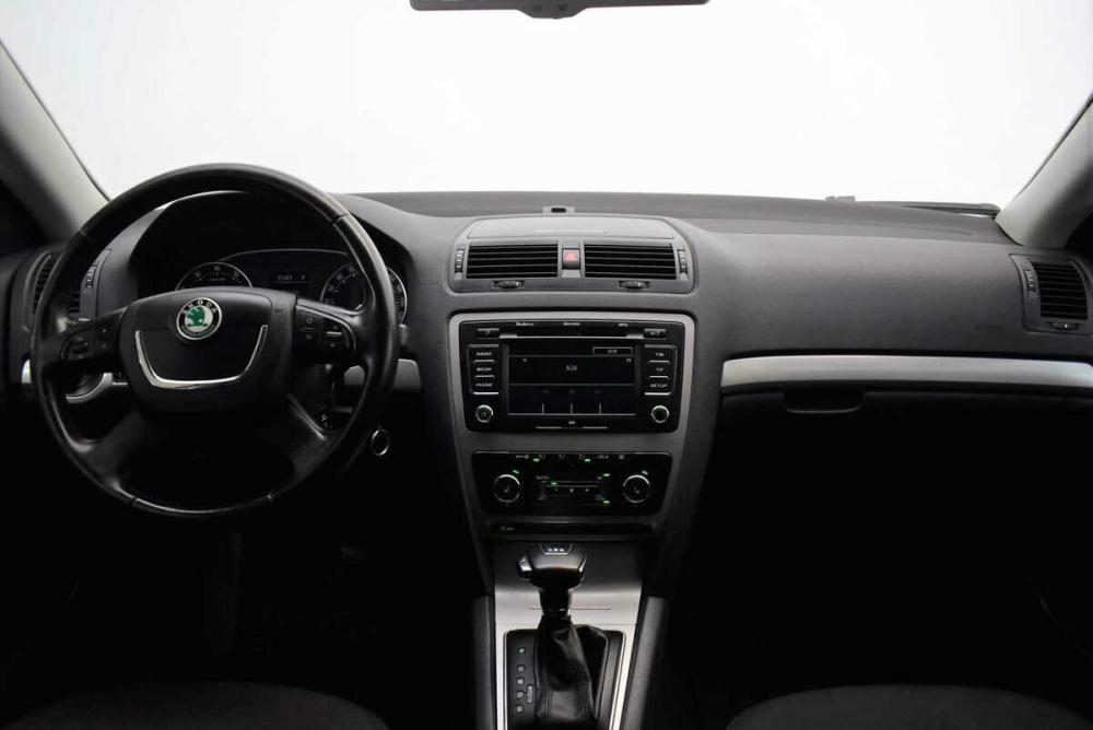 Skoda Octavia II (A5) Рестайлинг Москва  - изображение 5