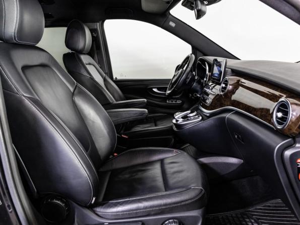 Mercedes-Benz V-Класс III (W447) Рестайлинг с пробегом 2019 года, цена 3 999 000 рублей, 198928 км, минивэн, Автокод Объявления