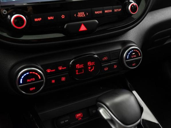 Kia Soul III с пробегом 2020 года, цена 2 180 000 рублей, 72110 км, хэтчбек, Автокод Объявления