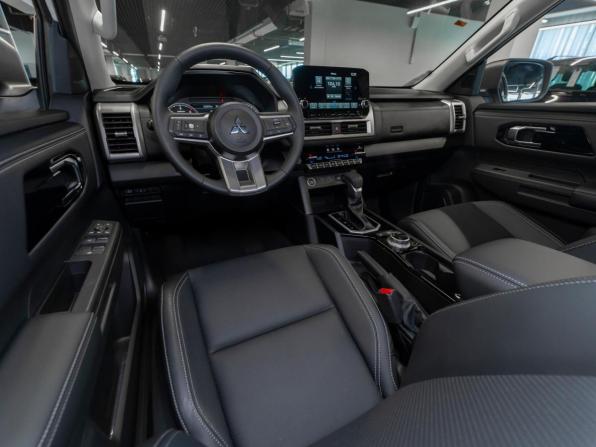 Mitsubishi L200 VI с пробегом 2025 года, цена 5 290 000 рублей, 31 км, пикап, Автокод Объявления
