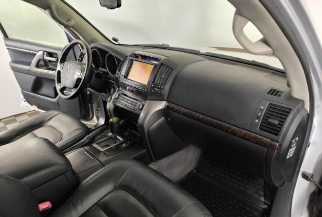 Toyota Land Cruiser 200 Series с пробегом 2011 года, цена 3 315 000 рублей, 327190 км, внедорожник, Автокод Объявления