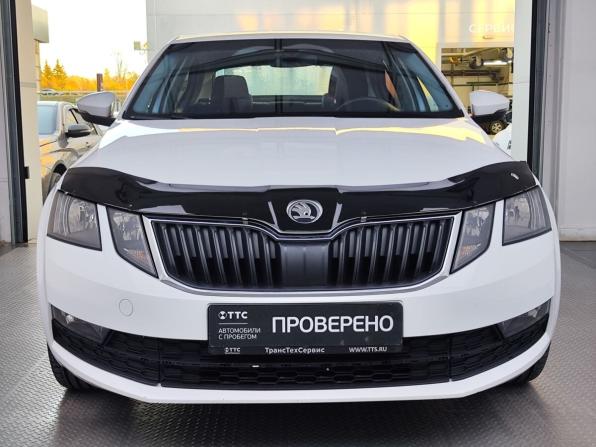 Skoda Octavia III (A7) Рестайлинг с пробегом 2017 года, цена 2 105 000 рублей, 39120 км, лифтбек, Автокод Объявления
