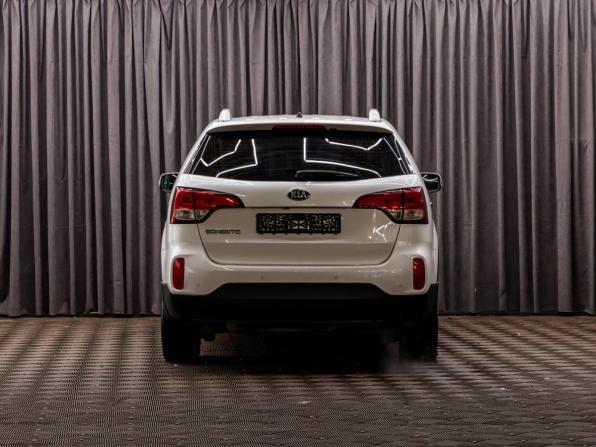 Kia Sorento II Рестайлинг с пробегом 2015 года, цена 1 695 000 рублей, 164256 км, внедорожник, Автокод Объявления