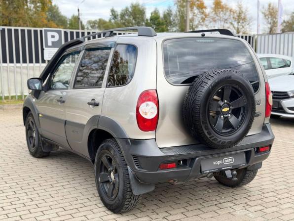Chevrolet Niva I Рестайлинг с пробегом 2017 года, цена 652 000 рублей, 154000 км, внедорожник, Автокод Объявления