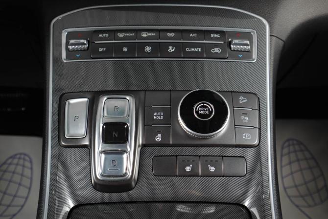Hyundai Santa Fe IV Рестайлинг с пробегом 2021 года, цена 3 499 000 рублей, 62488 км, внедорожник, Автокод Объявления