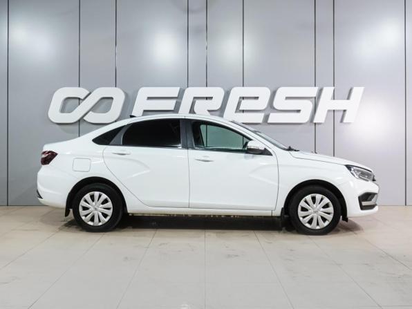 Lada (ВАЗ) Vesta I Рестайлинг (NG) с пробегом 2024 года, цена 1 329 000 рублей, 43267 км, седан, Автокод Объявления