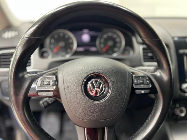Volkswagen Touareg II с пробегом 2011 года, цена 1 525 000 рублей, 347242 км, внедорожник, Автокод Объявления