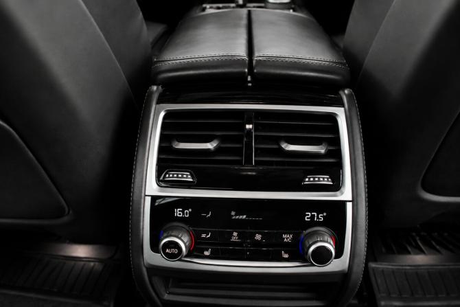 BMW 7 серии VI (G11/G12) Рестайлинг с пробегом 2020 года, цена 4 735 000 рублей, 187580 км, седан, Автокод Объявления