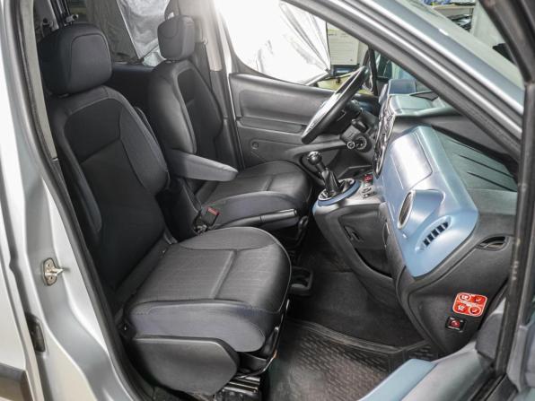 Peugeot Partner II с пробегом 2009 года, цена 799 000 рублей, 194845 км, компактвэн, Автокод Объявления