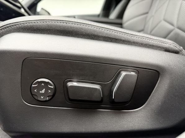 BMW 5 серии VIII (G60/G61/G68) с пробегом 2025 года, цена 8 529 000 рублей, 18546 км, седан, Автокод Объявления