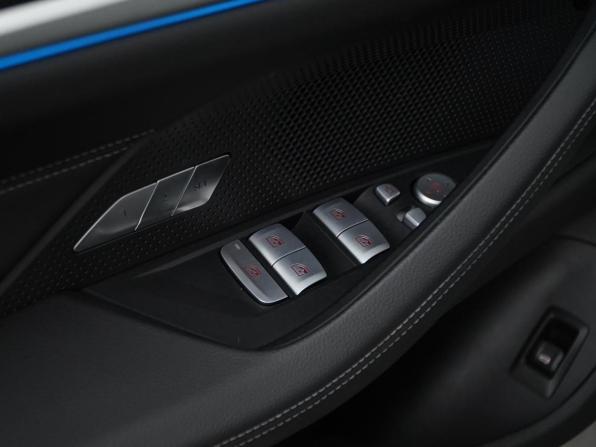 BMW 4 серии G22 G23 G26 Рестайлинг с пробегом 2025 года, цена 6 399 046 рублей, 6184 км, лифтбек, Автокод Объявления