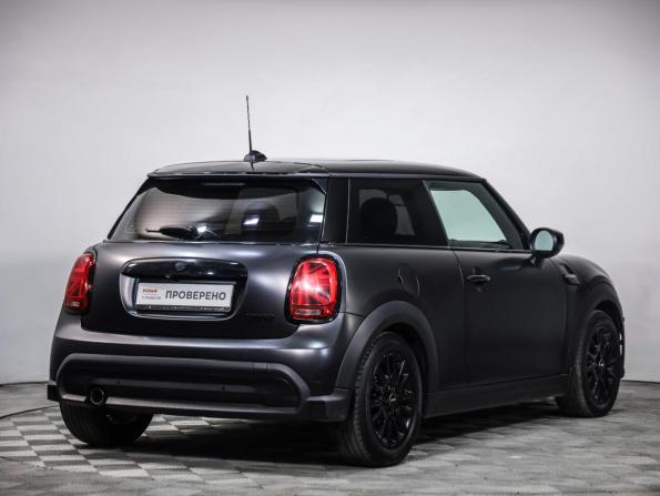Mini Hatch III (F55/F56) Рестайлинг 2 с пробегом 2021 года, цена 2 399 000 рублей, 70681 км, хэтчбек, Автокод Объявления