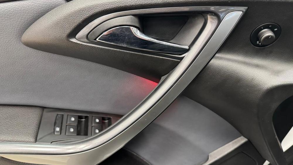 Opel Astra J Рестайлинг Киров  - изображение 15
