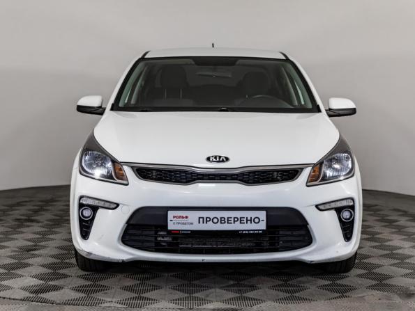 Kia Rio IV с пробегом 2018 года, цена 1 069 000 рублей, 137948 км, седан, Автокод Объявления