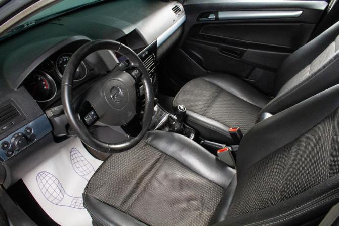 Opel Astra H Рестайлинг с пробегом 2008 года, цена 399 000 рублей, 259000 км, хэтчбек, Автокод Объявления