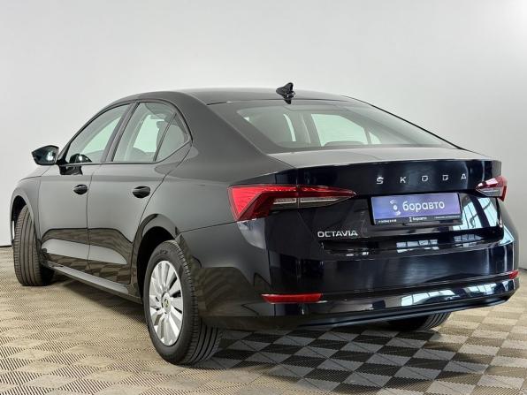 Skoda Octavia IV (A8) с пробегом 2022 года, цена 2 350 000 рублей, 74918 км, лифтбек, Автокод Объявления