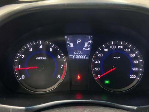 Hyundai Solaris I с пробегом 2013 года, цена 789 000 рублей, 216581 км, седан, Автокод Объявления